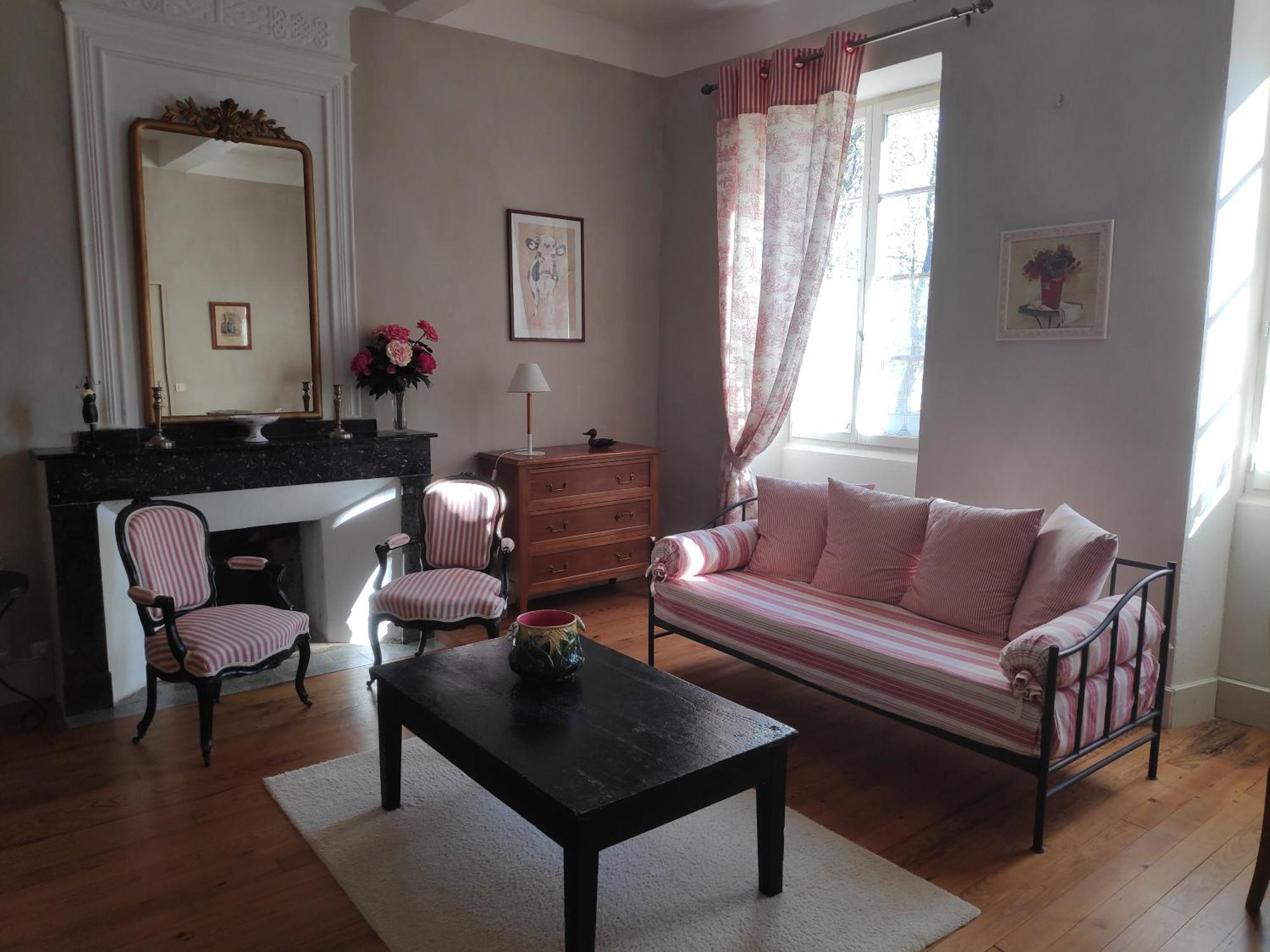 Au Chateau Juillac Room photo
