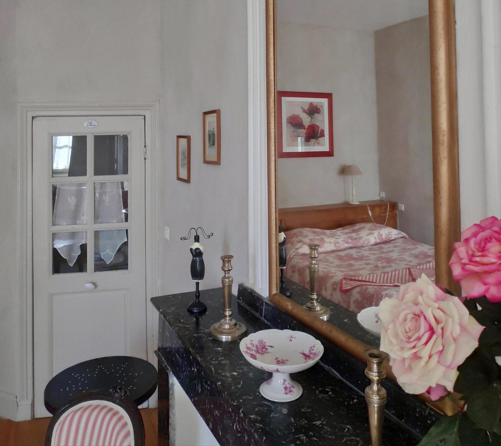 Au Chateau Juillac Room photo